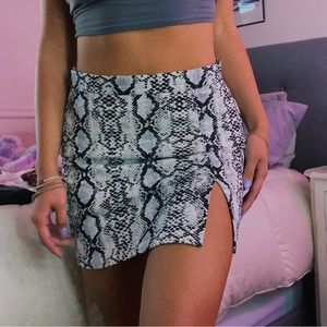 High Waisted Snake Skin Slit Mini Skirt